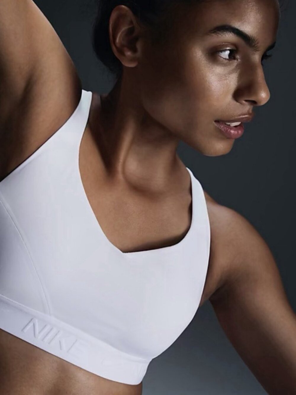 New Women's NIKE FD1068-100 White Indy Sports Bra Size XS Extra Small